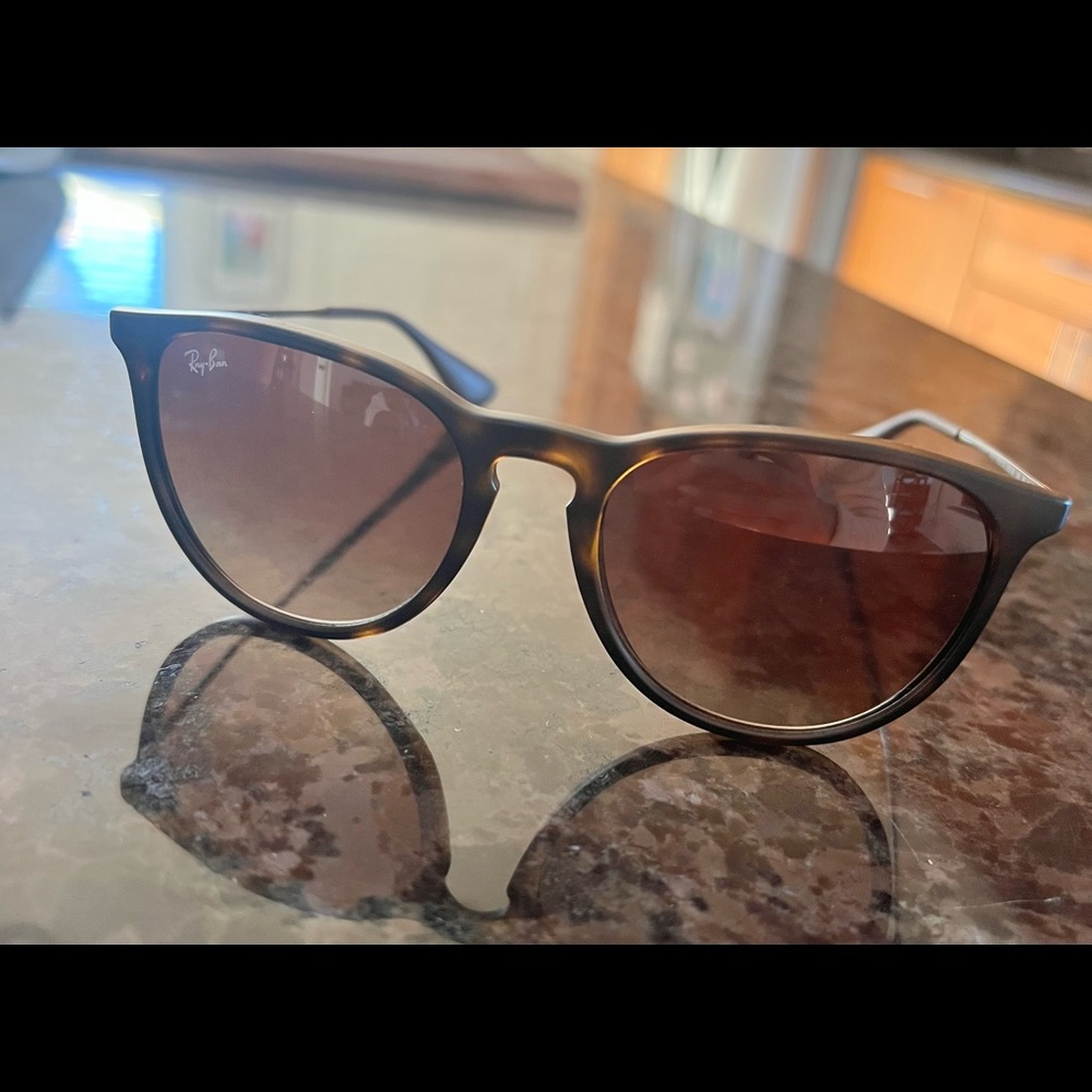 Erika Ray-Ban sunglasses